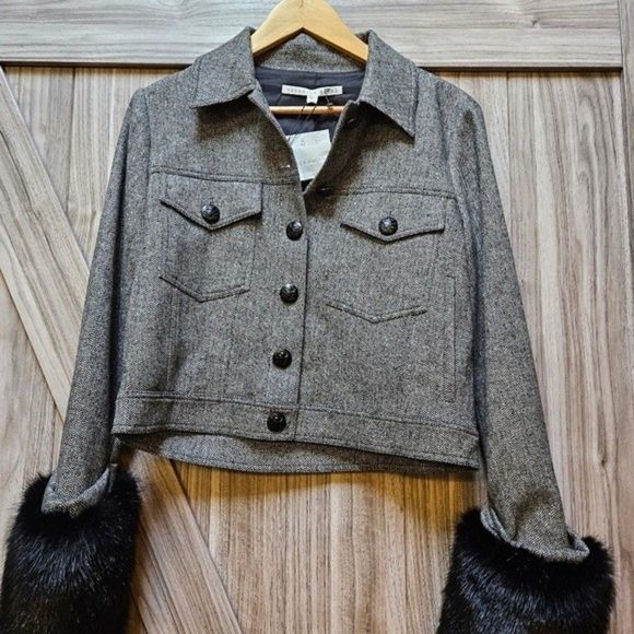 Veronica  Beard Burke Herringbone Cropped Jacket 100% Wool 100% Faux Fur - Picture 13 of 16